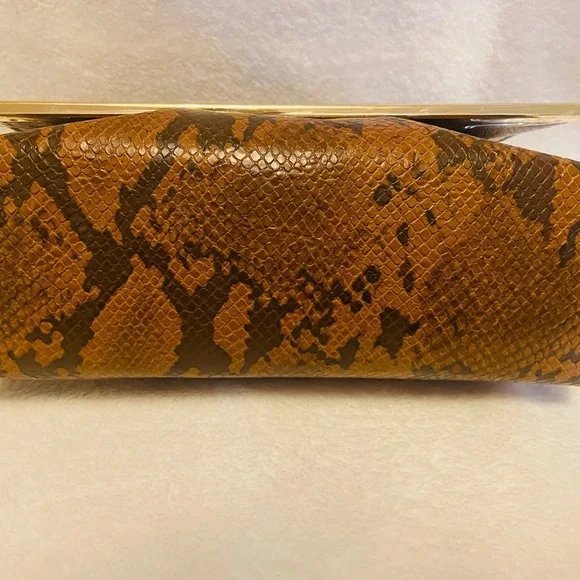 Kate Landry Vintage Faux Brown Snakeskin Magnetic Closure with Gold Chain EUC - Picture 9 of 10